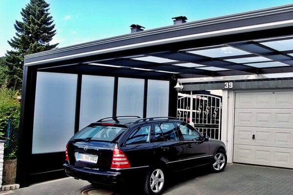 Carport aus Milchglas