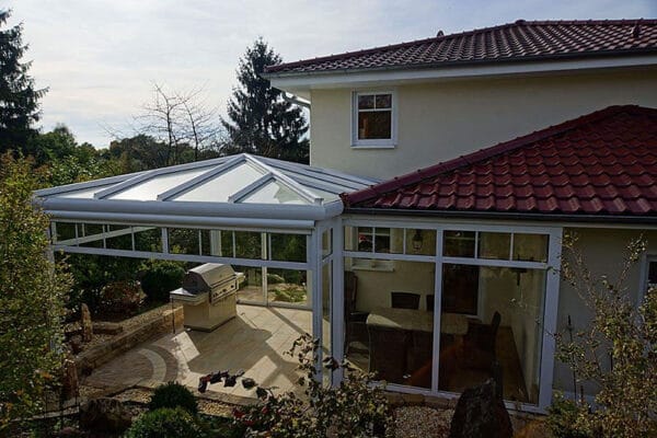 D & F individuelle Terrassenüberdachung